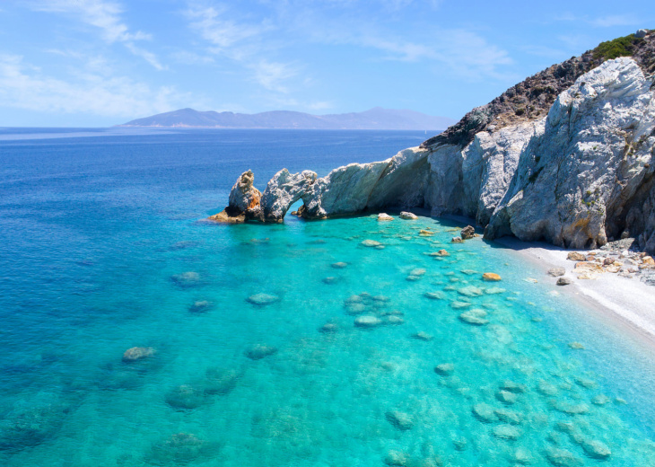 plage-de-lalaria-ile-de-skiathos-sporades