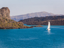 Catamaran à Santorin